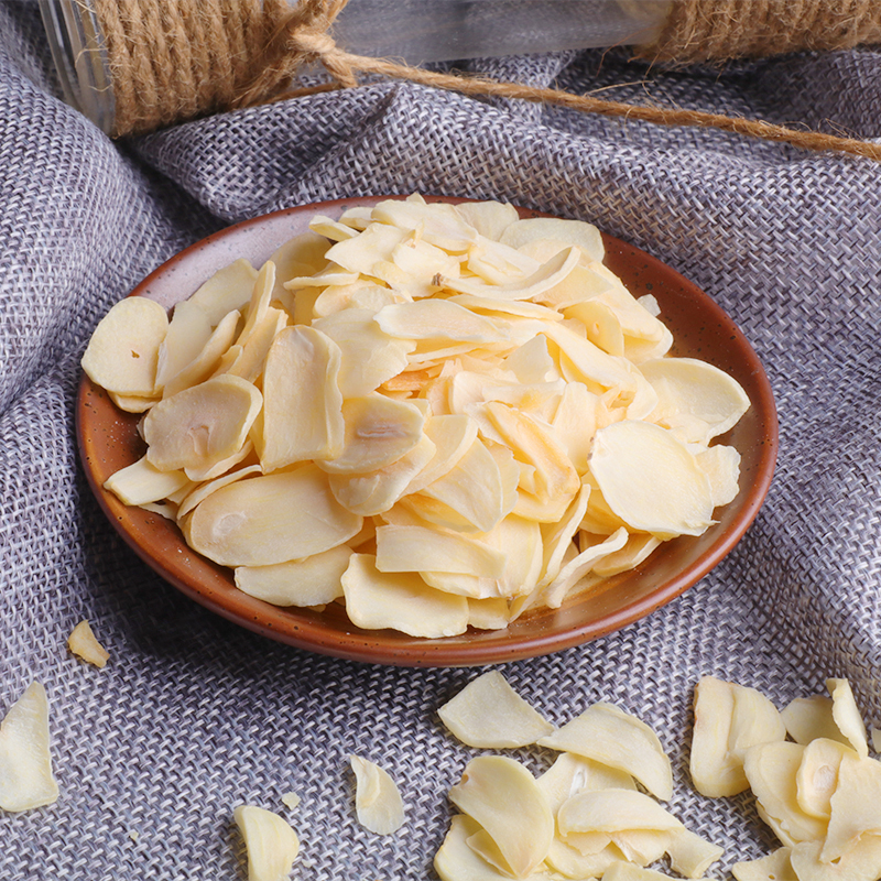 Garlic flakes 